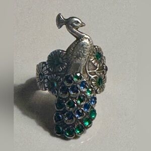 Vintage Peacock Ring Sterling Silver Marked Crystals Flowers SZ 4 1/2 beautiful!